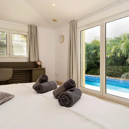 Ferienhaus Mit Privatpool Fuer 8 Personen Ca 275 Qm In Marbella- Artola Alta, Andalusien Costa Del Sol Holiday home